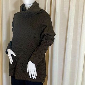 Gap Fit Olive Green Padded Pattern Long-Sleeve Turtleneck - Medium